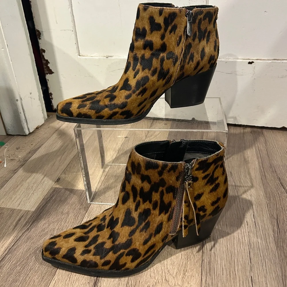Sam Edelman Animal Print Ankle Western Boots Size 8 - Picture 1 of 9